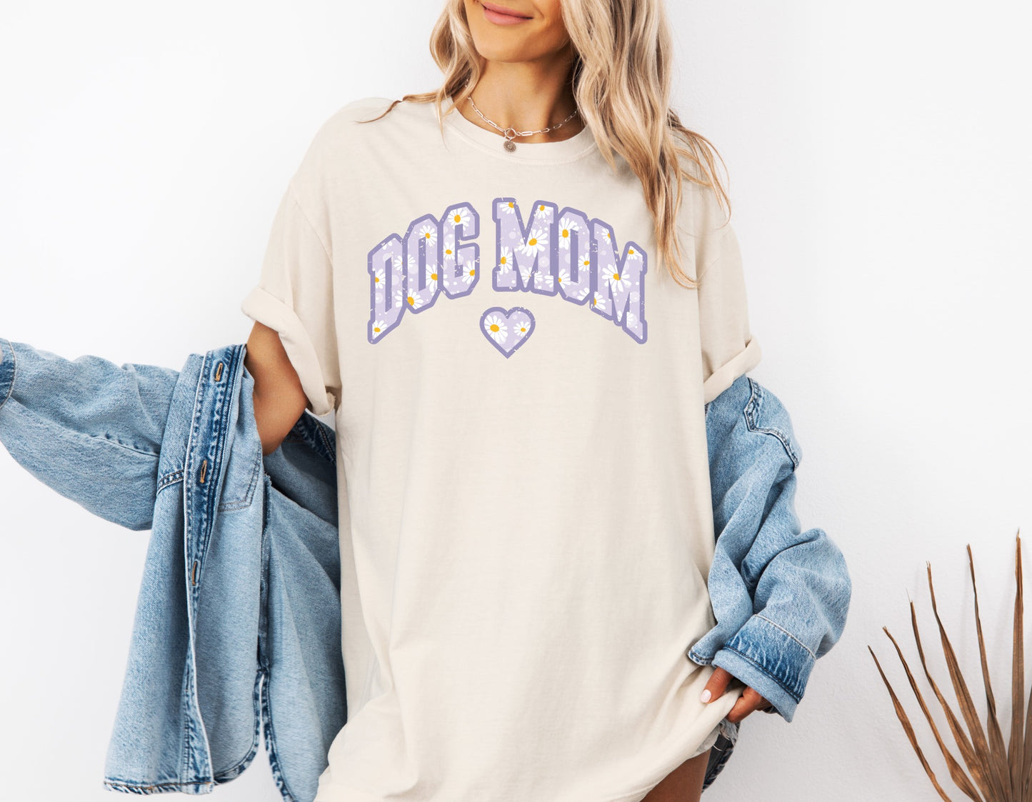 Daisy Dog Mom T-Shirt