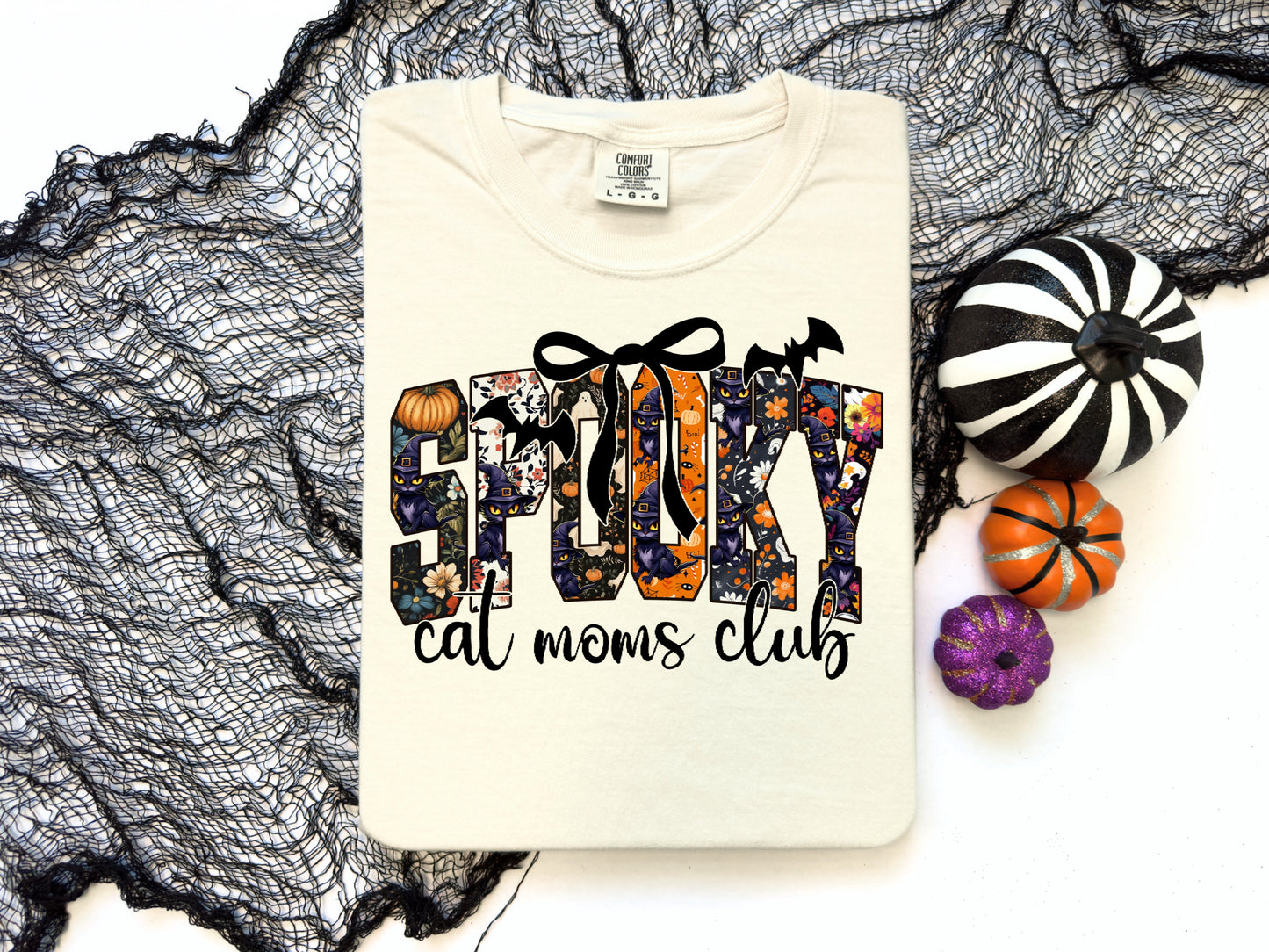 Spooky Cat Mom T-Shirt